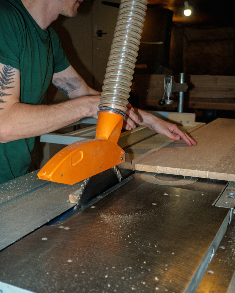 Découpe planche en bois à Lons le Saunier